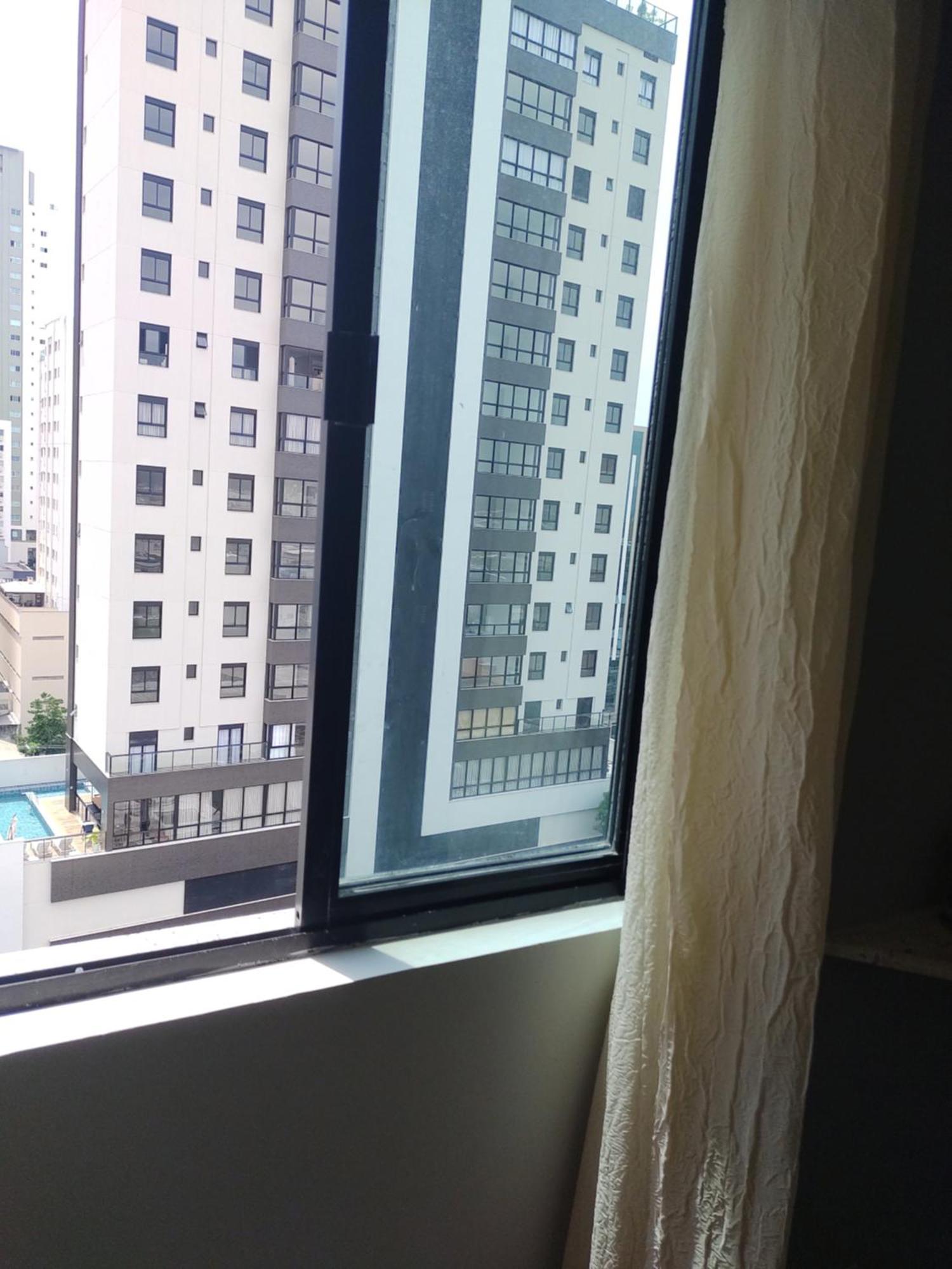 Em Apartamento *